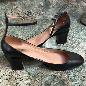 Valentino Tango Black Leather Heels with Ankle Strap 8.5 (EU 39)